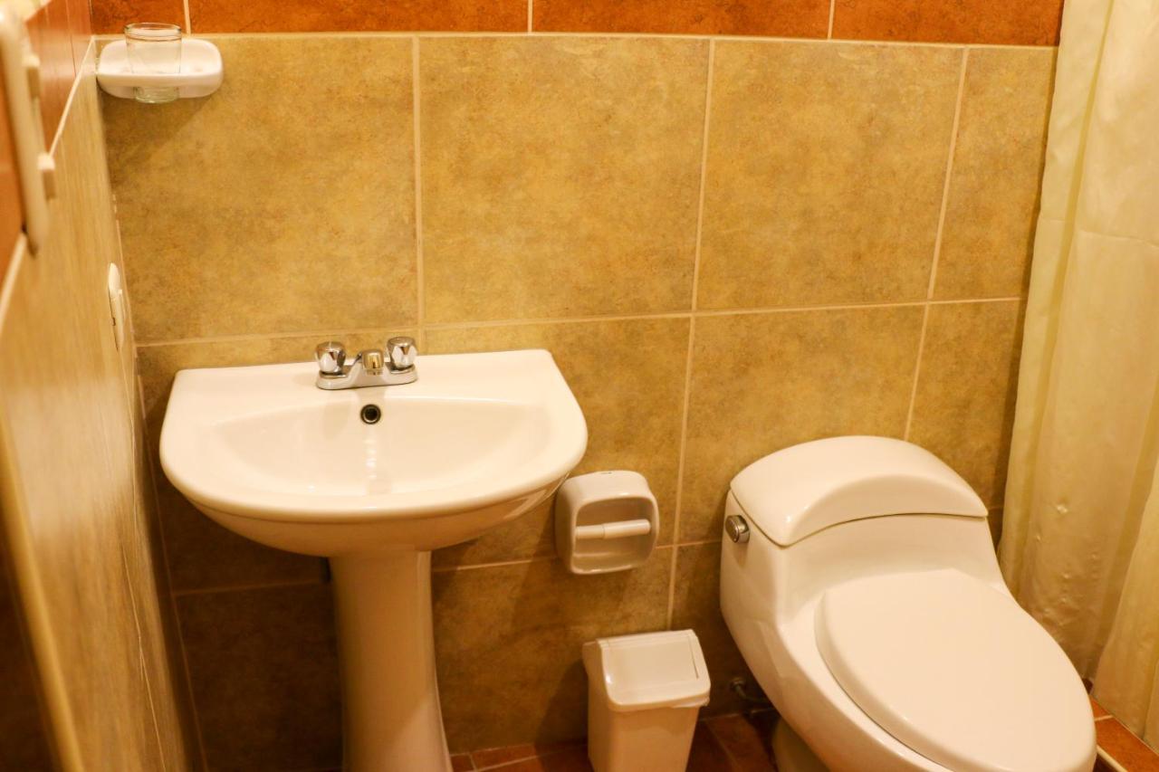 אויאנטאיטמבו Hotel Rupaq מראה חיצוני תמונה
